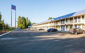 Motel 6 Ferndale